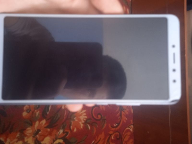 telefon sotiladi madel redmi S2 xotira 32 450 min