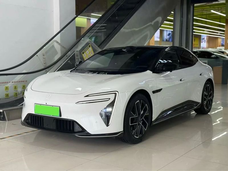 Avatr 06 230 km Max Extended range