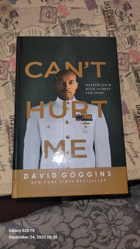 Продаётся книга “Can’t Hurt Me”