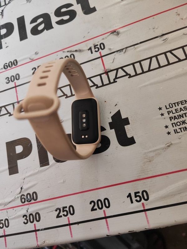 Продам дёшево xiaomi smart band 9 active Продам дёшево xiaomi smart band 9 active
