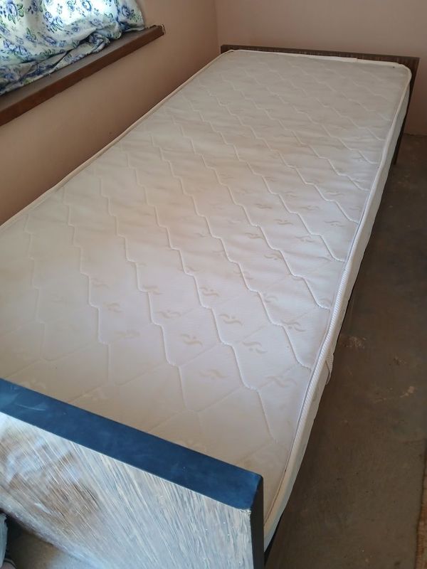 Arzon mebel divan Arzon mebel divan