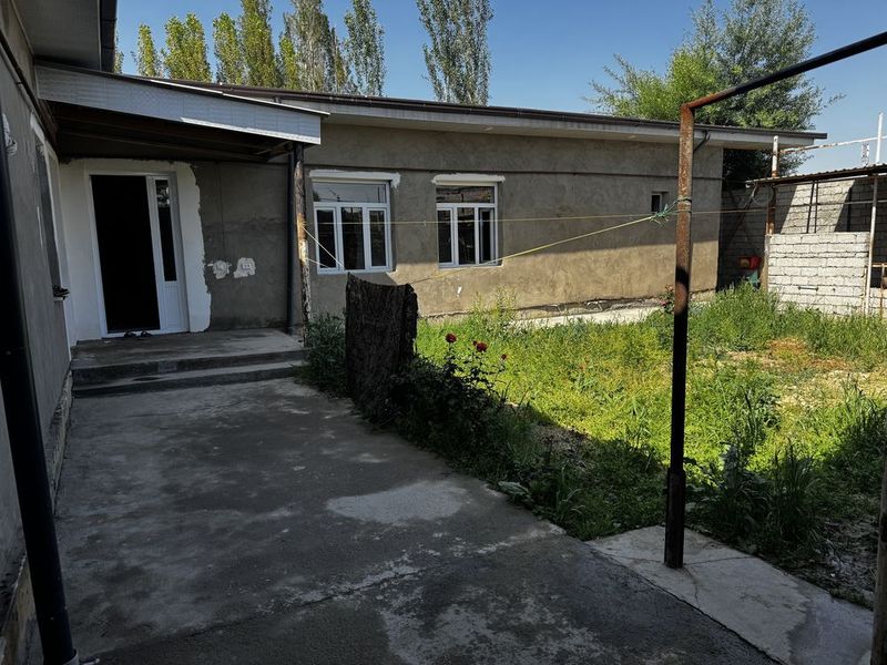 Сотилади Кимпенхва Йенги курилган таёр учаска хама шароитлари бор Сотилади Кимпенхва Йенги курилган таёр учаска хама шароитлари бор