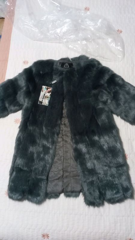 Женская шуба/куртка/зимняя одежда Женская шуба/куртка/зимняя одежда