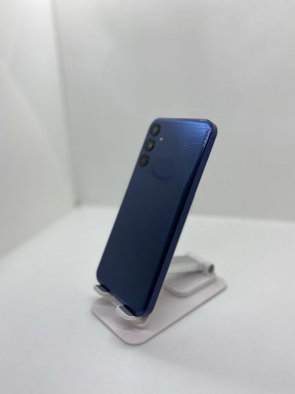 Samsung Galaxy M15 ideal 128 Gb Ayni yoq Samsung Galaxy M15 ideal 128 Gb Ayni yoq