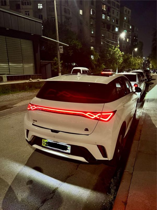 Электромобиль Byd dolphin 2023 года купил 2024 летом пробег 14500км. Электромобиль Byd dolphin 2023 года купил 2024 летом пробег 14500км.