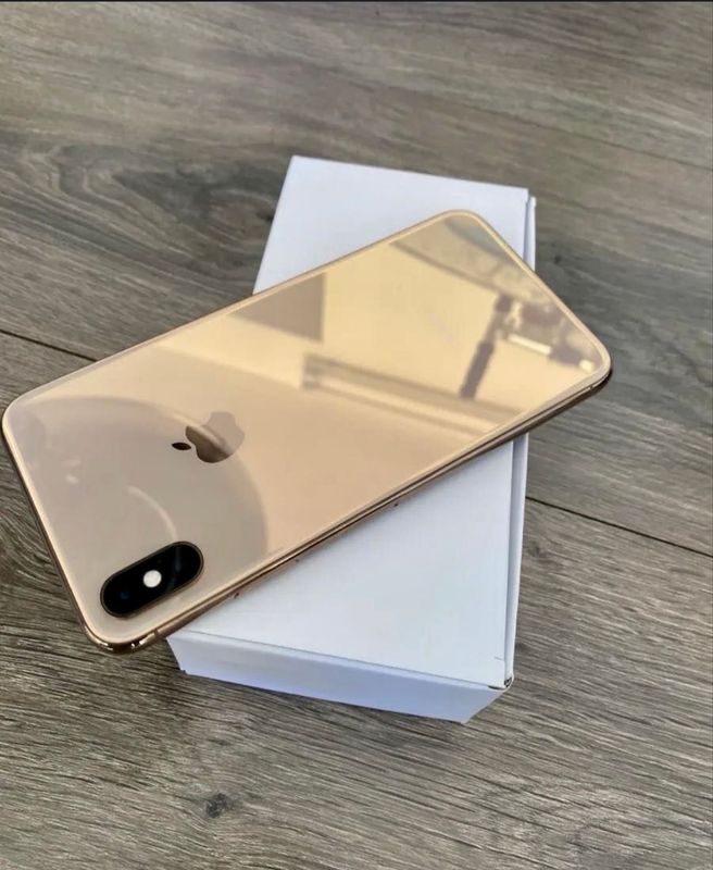 iPhone XS Max Gold California