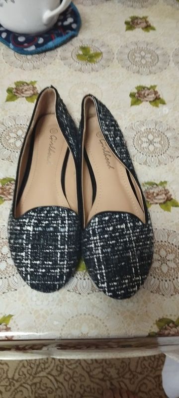 Продам балетки на узкую ногу.