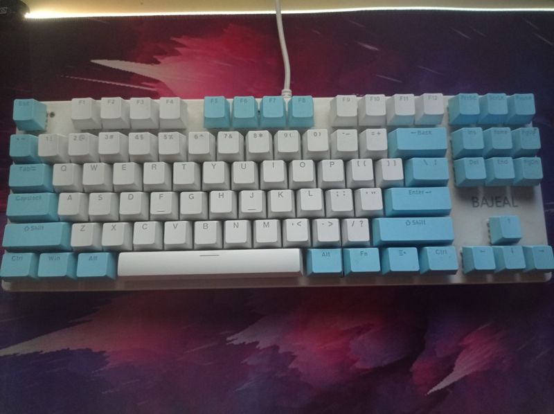 Игровая механическая клавиатура bajeal k100 Игровая механическая клавиатура bajeal k100