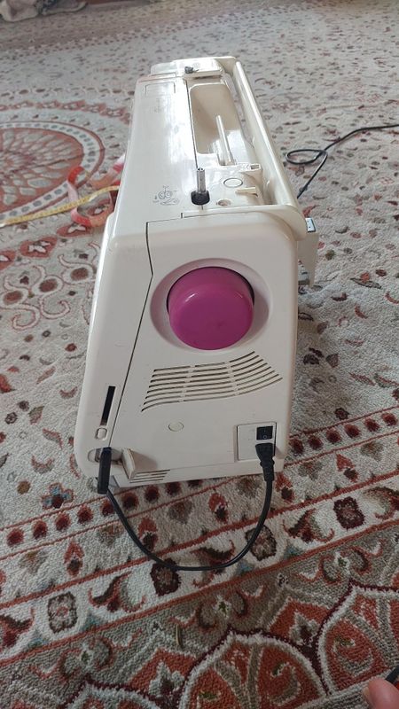Janome e350 sotiladi iwlatilgan iwlayapti flewkasi uzi bilan Janome e350 sotiladi iwlatilgan iwlayapti flewkasi uzi bilan