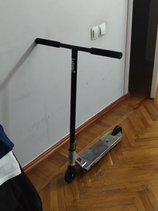 Трюковой самокат limit Трюковой самокат limit