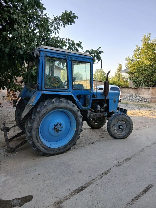 Mtz 80 traxtr satilur Mtz 80 traxtr satilur