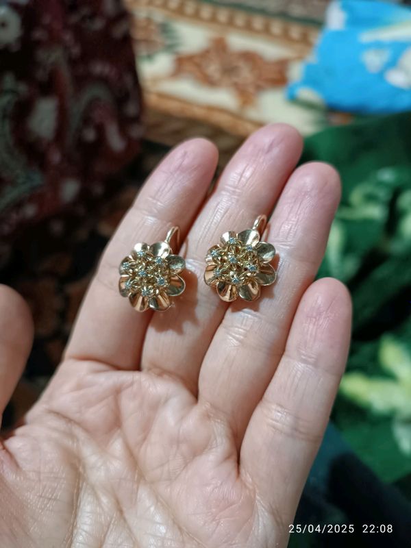 Tilla zirak sotaman 585 proba Tilla zirak sotaman 585 proba