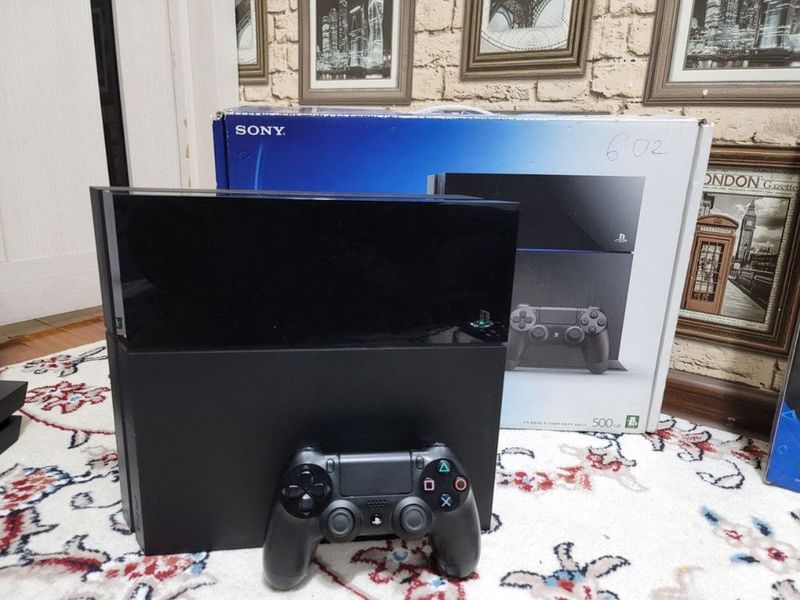 PlayStation 4 500GB