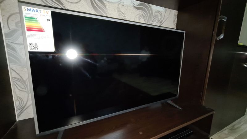 Продам "SAMSUNG SMART TV Q90 42S"!