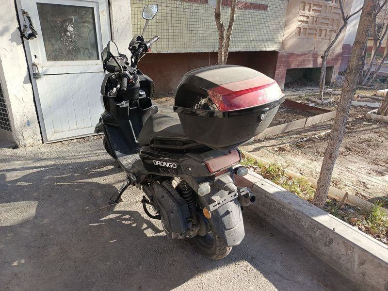 Moped «Tank» idelniy sostoyaniye