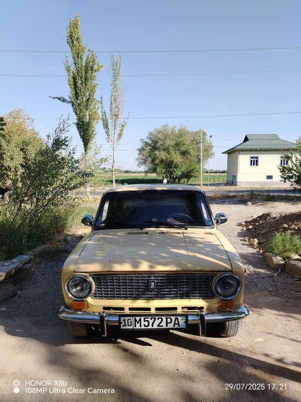 Vaz 2101 sotildi Vaz 2101 sotildi
