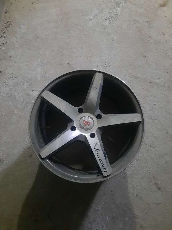 Diska R16 Vossen xolati yaxshi Diska R16 Vossen xolati yaxshi