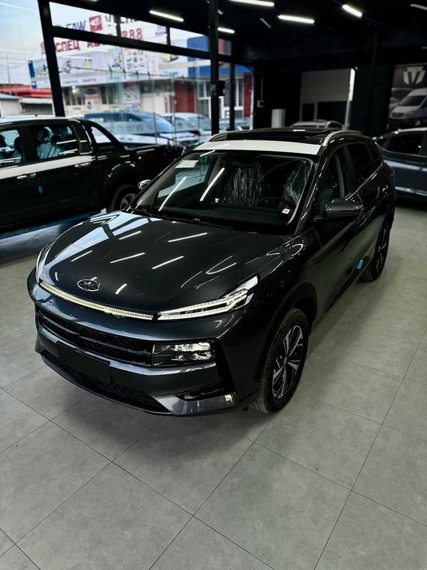 Jac JS 6 nalichida sotuvda tayyor holatda