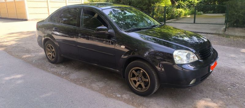 Продам CHEVROLET LACETTI 1.6 AT 3 позиция Продам CHEVROLET LACETTI 1.6 AT 3 позиция