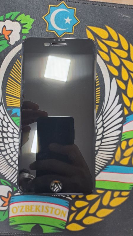 Iphoe 8 plus (zapchast)