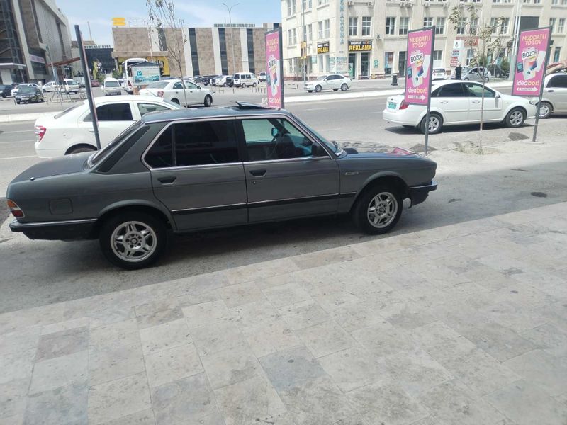 Продам бмв 518 м10 Продам бмв 518 м10