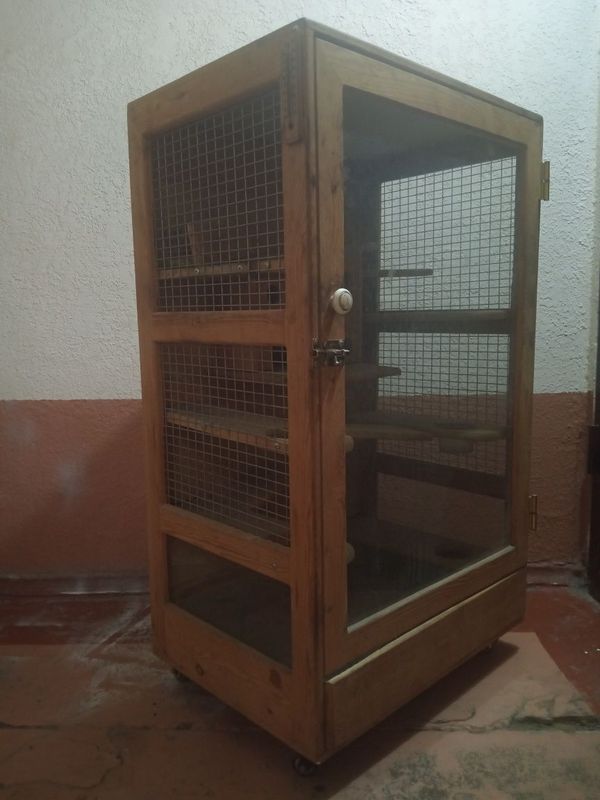 Продам вольер цена договорная Продам вольер цена договорная