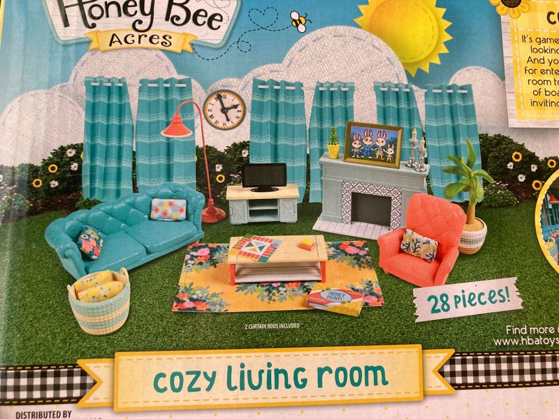 Honey bee acres cozy living room Honey bee acres cozy living room