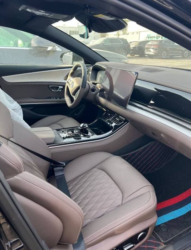 Byd han 605 km 2025 Byd han 605 km 2025