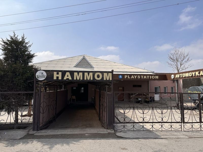Yangiyerdagi xammom sotiladi Yangiyerdagi xammom sotiladi