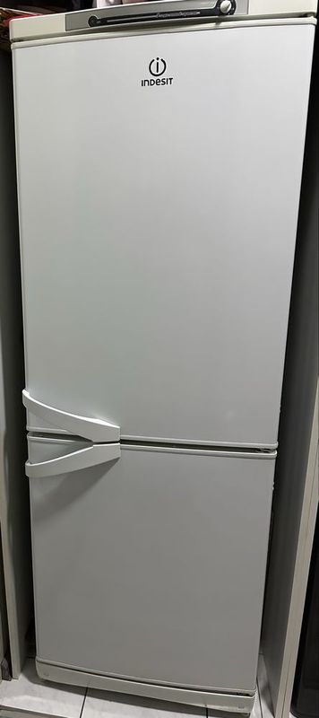 Срочно продам холодильник