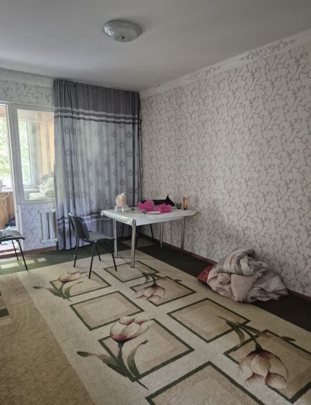Юнусабад 12кв Аренда 3комн 2 этаж