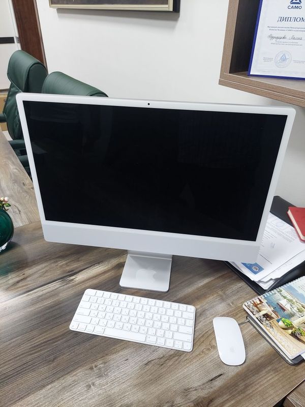 iMac 24 inch M1 8core/7gpu 256 gb