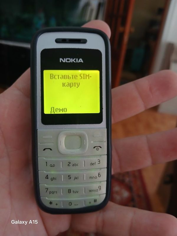Кнопочный оригинальный телефон Nokia Кнопочный оригинальный телефон Nokia
