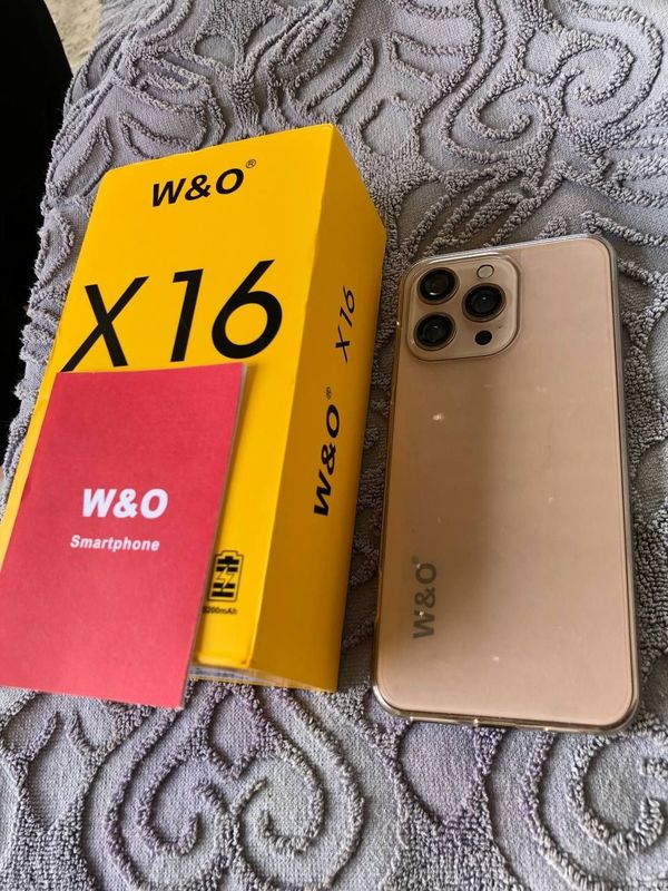 W&O X16 smartphone