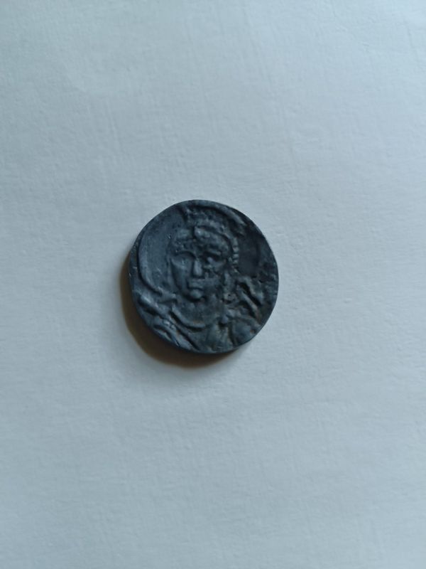 Vizantiya imperatorligida zarb etilgan qadimiy tanga