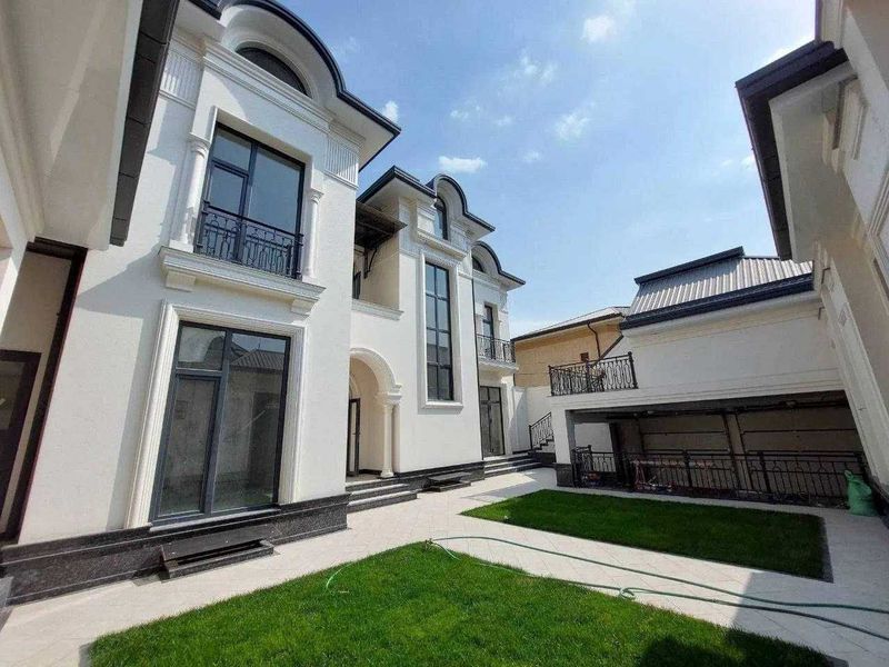 Продаётся Эксклюзивный Участок в Сердце Столицы 3,75 соток 10 комнат ! Продаётся Эксклюзивный Участок в Сердце Столицы 3,75 соток 10 комнат !