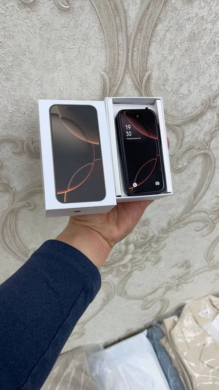 Mini IPhone 16 pro max 512Gb