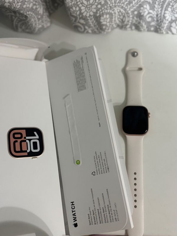 Продаю Apple Watch 10