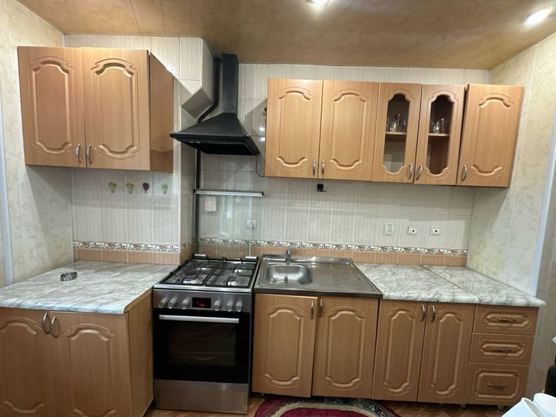 Продается кухонная мебель Продается кухонная мебель