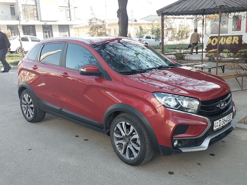 Lada Vesta cross 2019 yil holati ideal srochni sotiladi Lada Vesta cross 2019 yil holati ideal srochni sotiladi