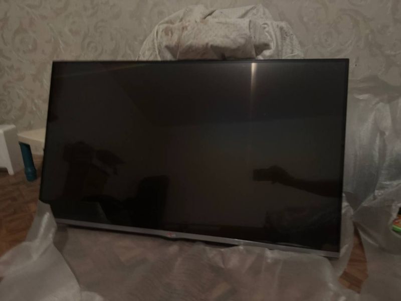 Телевизор LG, срочно Телевизор LG, срочно