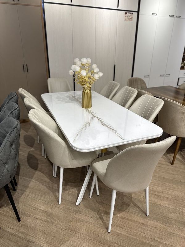 Стол и 8 стулья от Comfort Mebel Стол и 8 стулья от Comfort Mebel