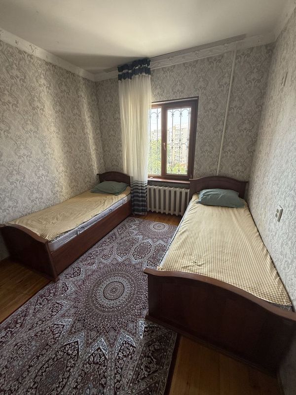 Продается мебель, две кроватьи и шкаф Продается мебель, две кроватьи и шкаф