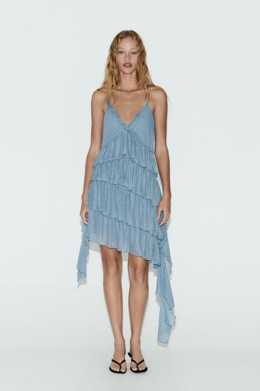 Платье Zara ,размеры М и L Платье Zara ,размеры М и L