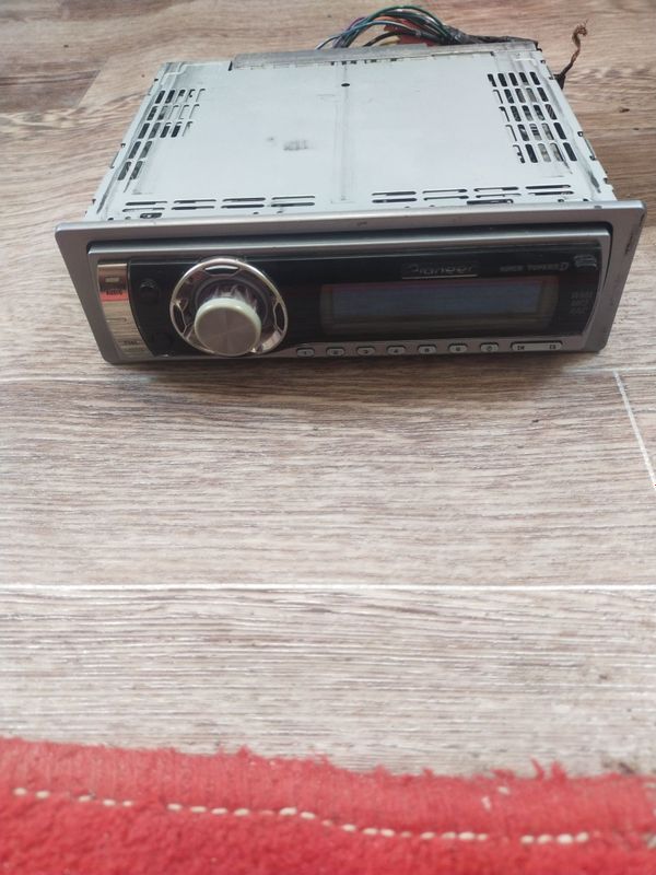 Pioneer Magnitofon Kenwood kalonka sotiladi