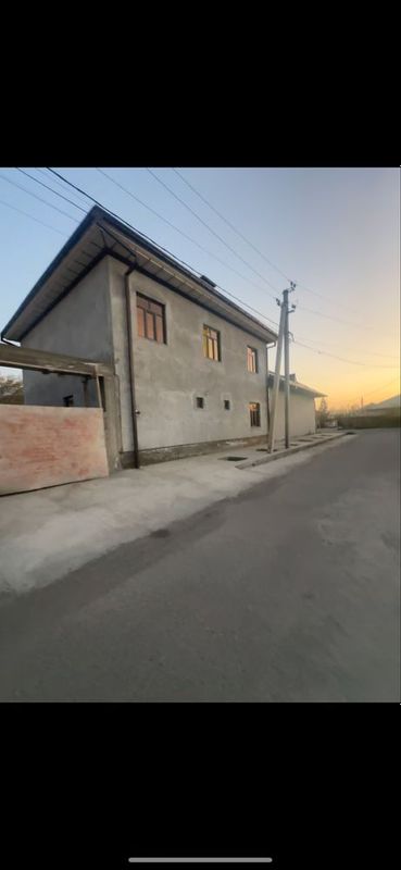 Jomboy sentrda 2 etajli xovli evro remont Jomboy sentrda 2 etajli xovli evro remont