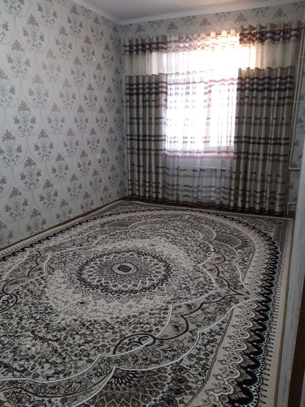 1 хонали квартира сотилади ХАМРОЗ магазин оркасмда М.Таробий 77 Б