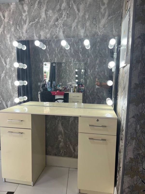 Mebel salon uchun Mebel salon uchun