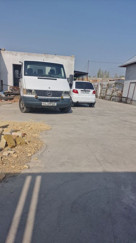 Mersadas benz siprenter bortavoy Mersadas benz siprenter bortavoy