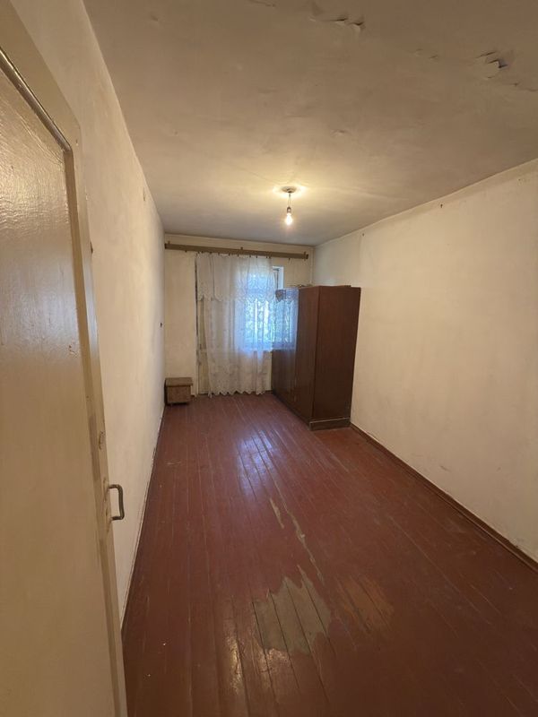 Chuqursoy 2/1/2 balkon 2/6 srochno sotiladi oldi orqa ogordi bor Chuqursoy 2/1/2 balkon 2/6 srochno sotiladi oldi orqa ogordi bor